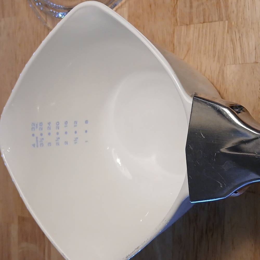 CorningWare White Saucepan with Glass Lid - Picture 5 of 6